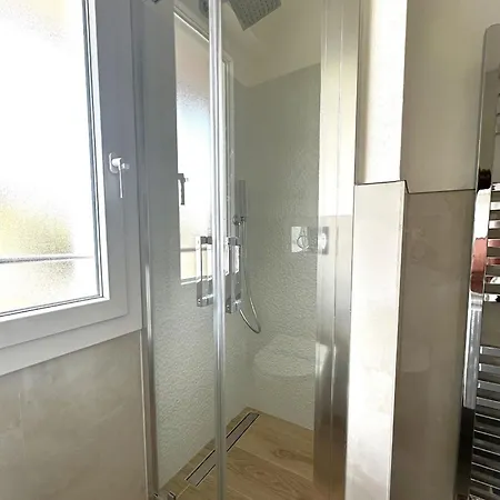 Modern In Бібіоне